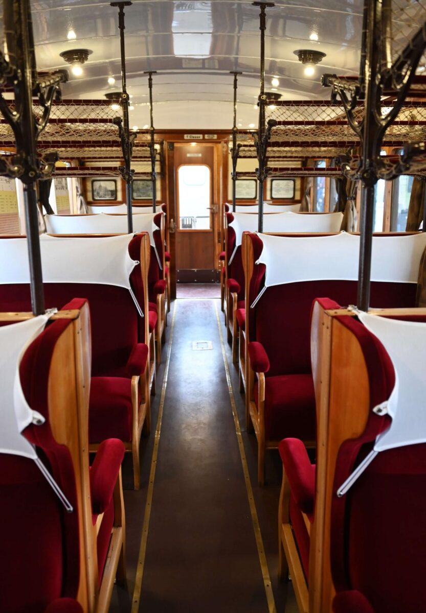 Il treno storico FNM per gli auguri di Natale Il treno storico FNM per gli auguri di Natale
