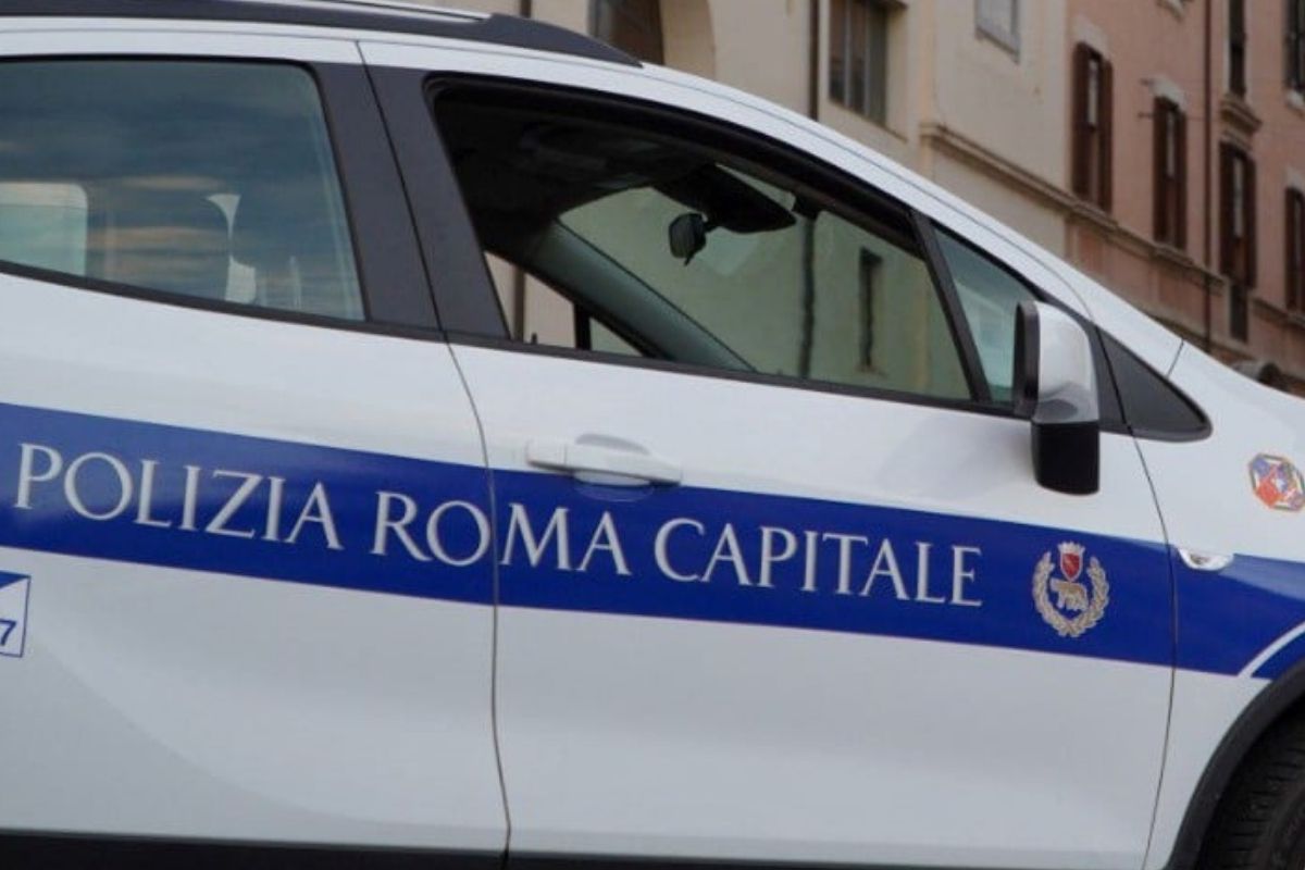 Roma, la Polizia Locale rischia di restare disarmata: l’allarme del sindacato Roma, la Polizia Locale rischia di restare disarmata: l’allarme del sindacato