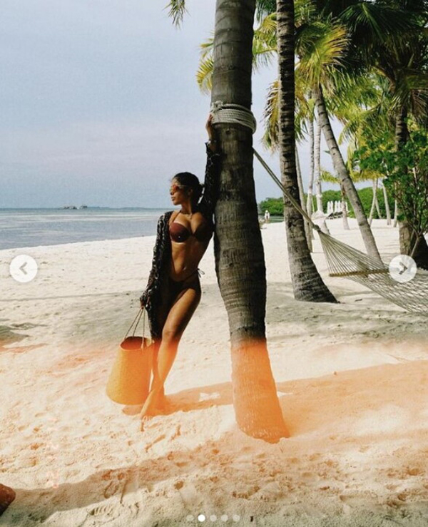 Balotelli e la fidanzata Francesca Monti: luna di miele alle Maldive. Foto
