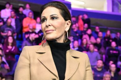 Santanchè: “Assegnare le spiagge libere ora in mano a tossici e rifiuti”