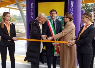 Mobilità elettrica, Enel X Way e Volkswagen presentano “Ewiva”