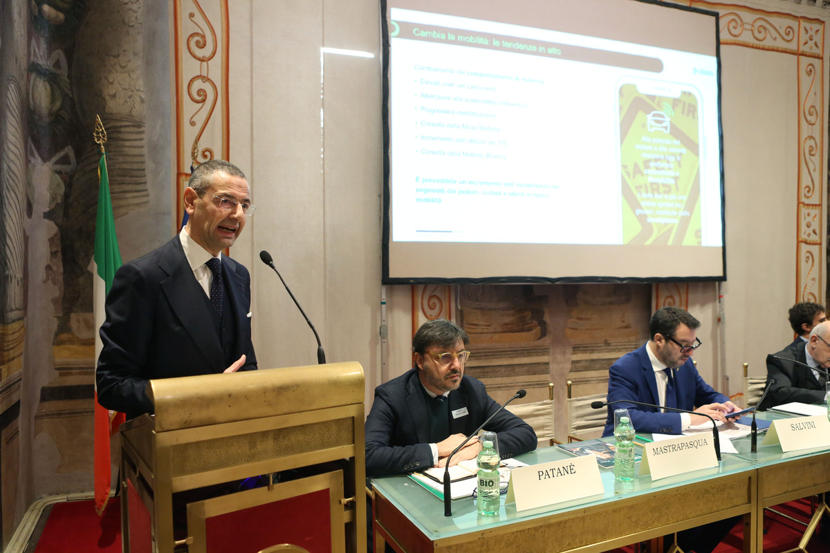DEKRA, presentato il Rapporto “Mobilità dei giovani” 2022 DEKRA, presentato il Rapporto “Mobilità dei giovani” 2022