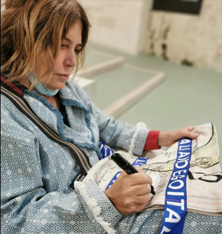 Sabina Guzzanti su Meloni: “La stimo, ci fa sentire tutte più forti” Sabina Guzzanti su Meloni: “La stimo, ci fa sentire tutte più forti”