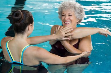 Idrokinesiterapia: i vantaggi della riabilitazione in acqua