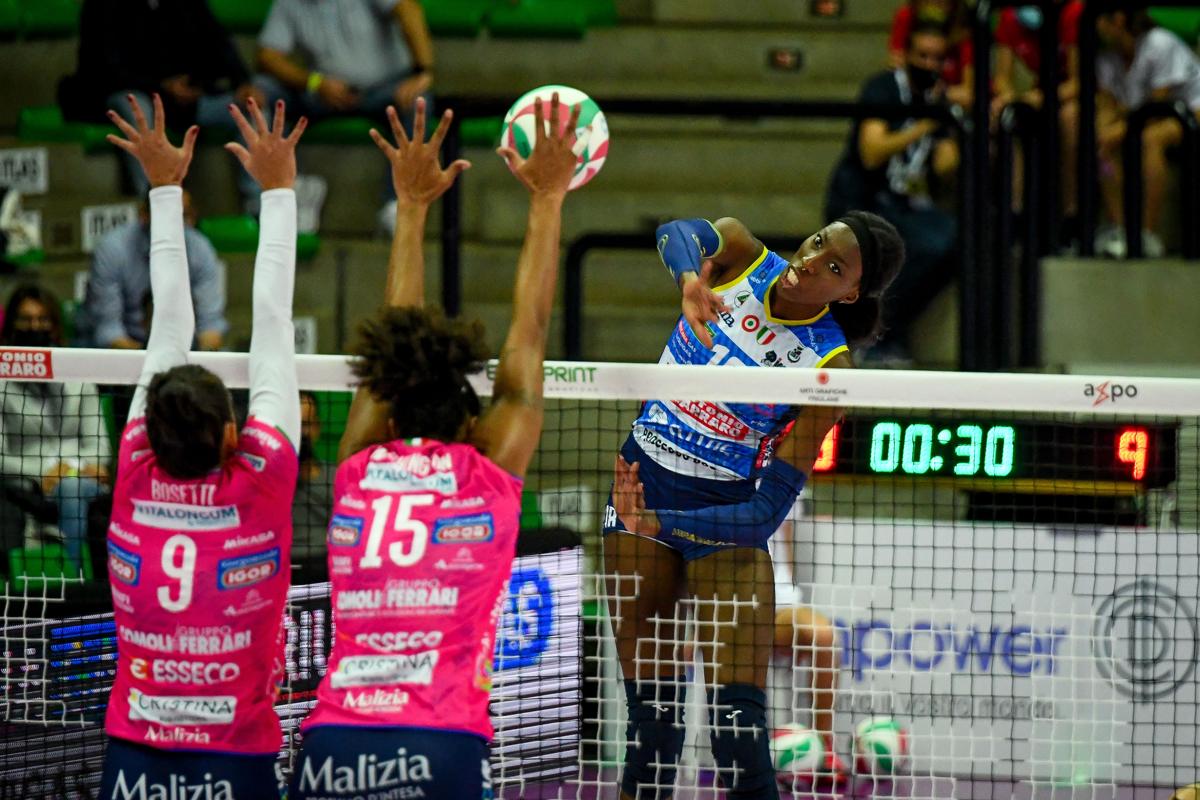 Paola Egonu cala il tris: foto Mondiali. Incrocio con l’Italia dietro l’angolo