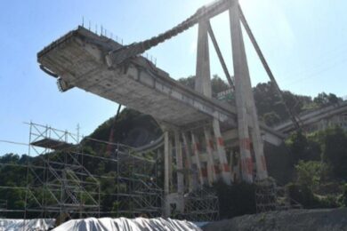 Ponte Morandi, crolla camion con 900 kg di droga: l’accordo con ‘ndrangheta