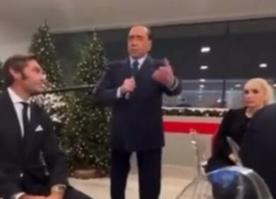 Monza, Berlusconi senza freni: “Un pullman di t… se battete il Milan”. VIDEO