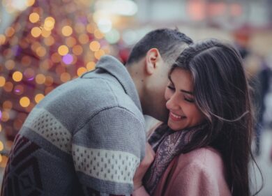 Natale 2022 low cost col caro-bollette: Regali? 30 euro al massimo – SONDAGGIO