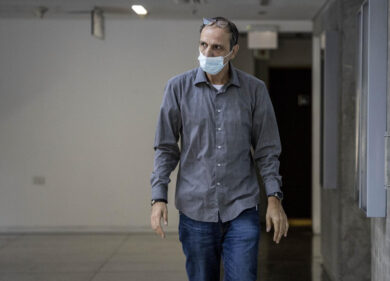 La sentenza: “Per il bene di Eitan”. Il nonno patteggia 20 mesi