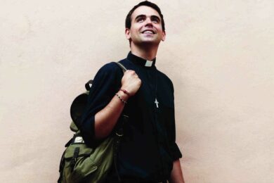 Archiviate le minacce a don Ferrari. Fratoianni :”Auspico un chiarimento”