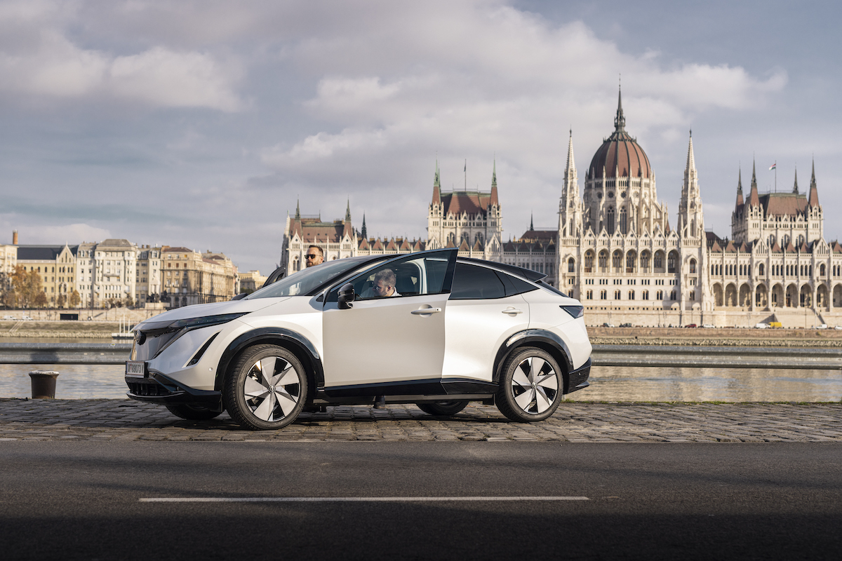 Nissan, Electric Travel Guide, Europa centrale Nissan, Electric Travel Guide, Europa centrale