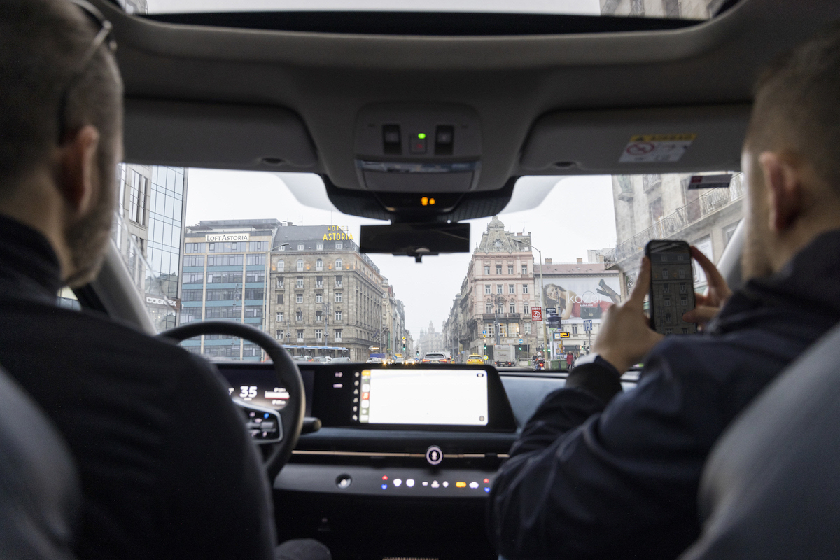 Nissan, Electric Travel Guide, Europa centrale Nissan, Electric Travel Guide, Europa centrale