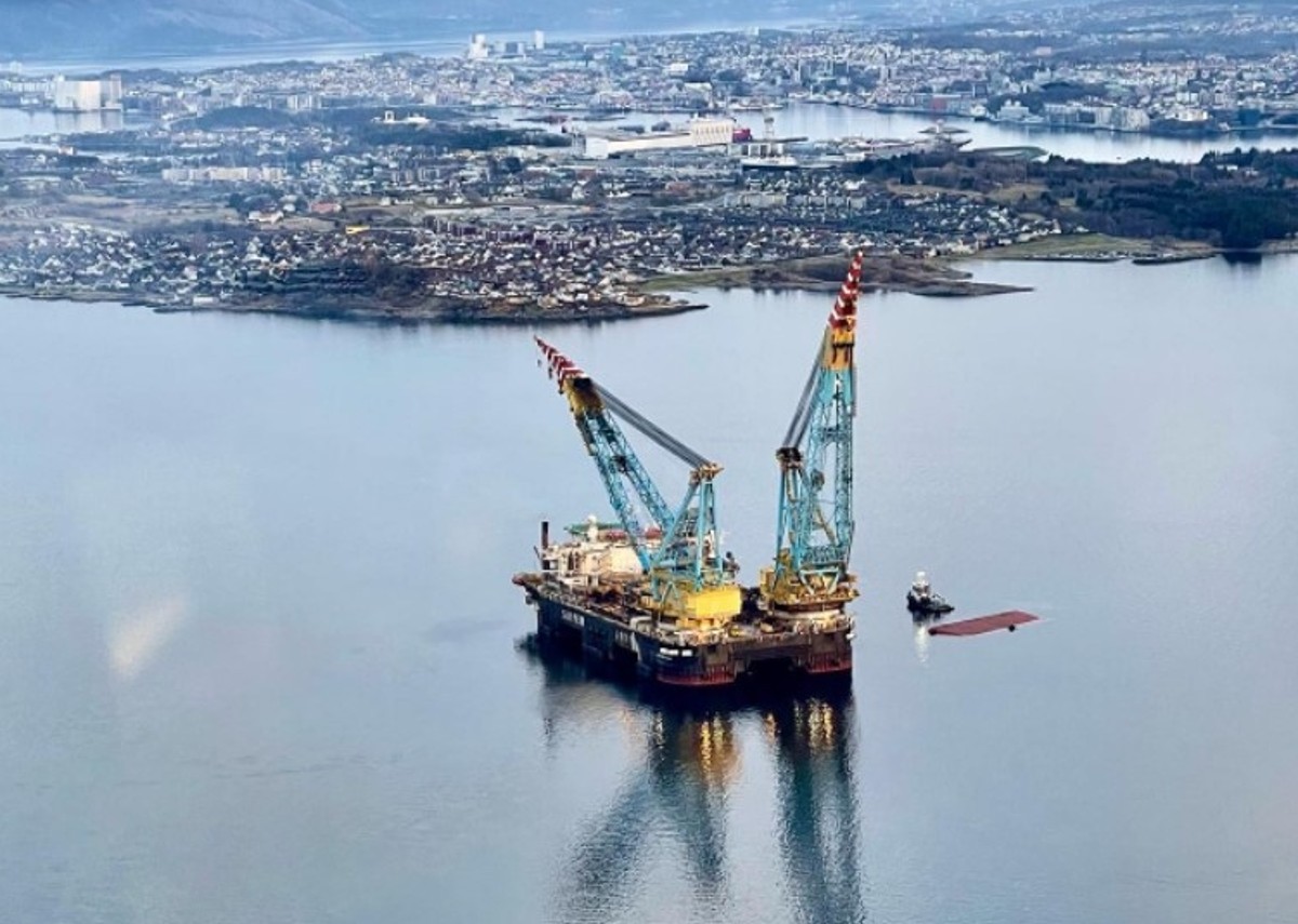 Saipem si aggiudica nuovi contratti offshore per un valore di circa 1,2 mld Saipem si aggiudica nuovi contratti offshore per un valore di circa 1,2 mld