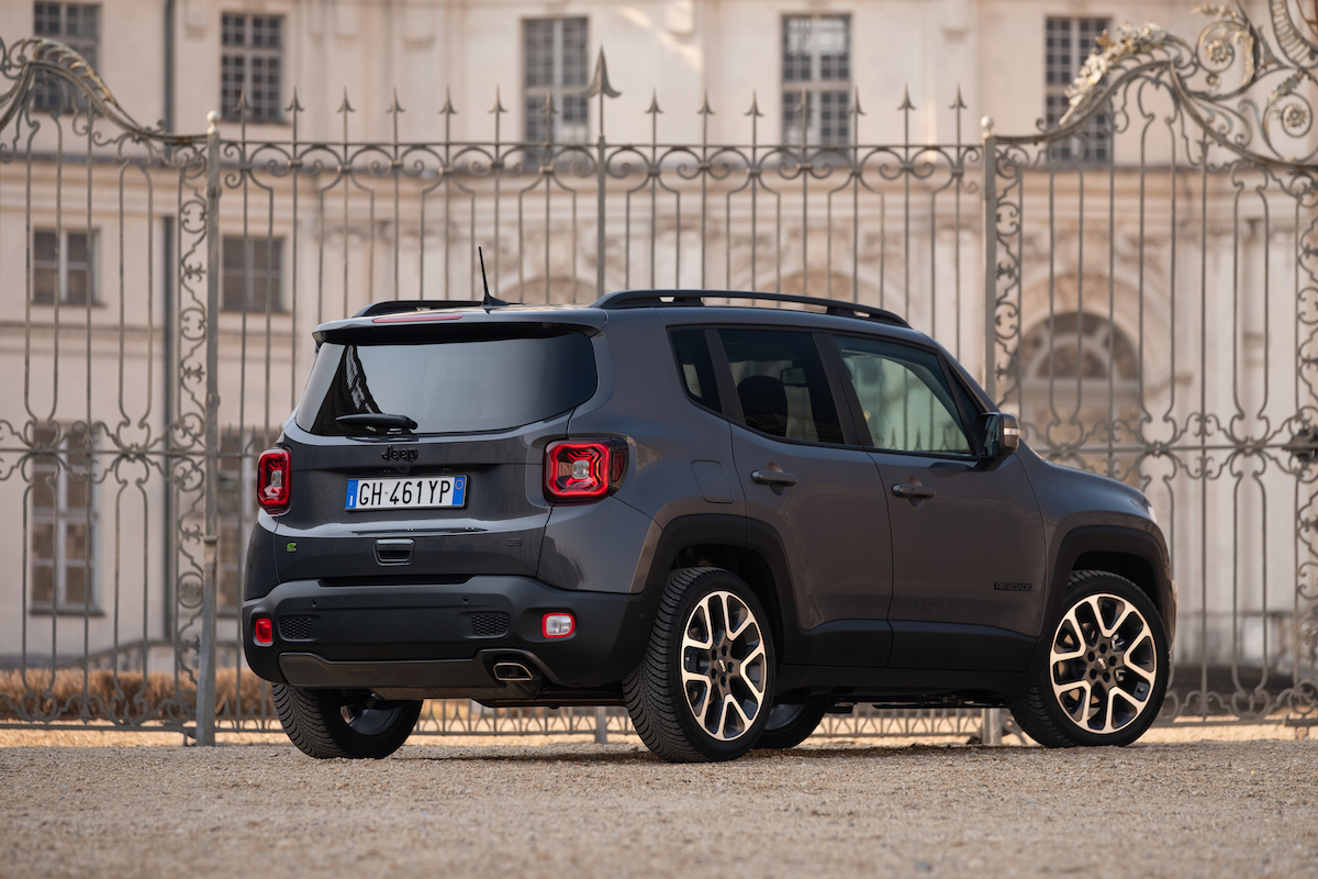 La tecnologia di Jeep 4xe Plug-In Hybrid, è pronta ad affrontare l’inverno La tecnologia di Jeep 4xe Plug-In Hybrid, è pronta ad affrontare l’inverno