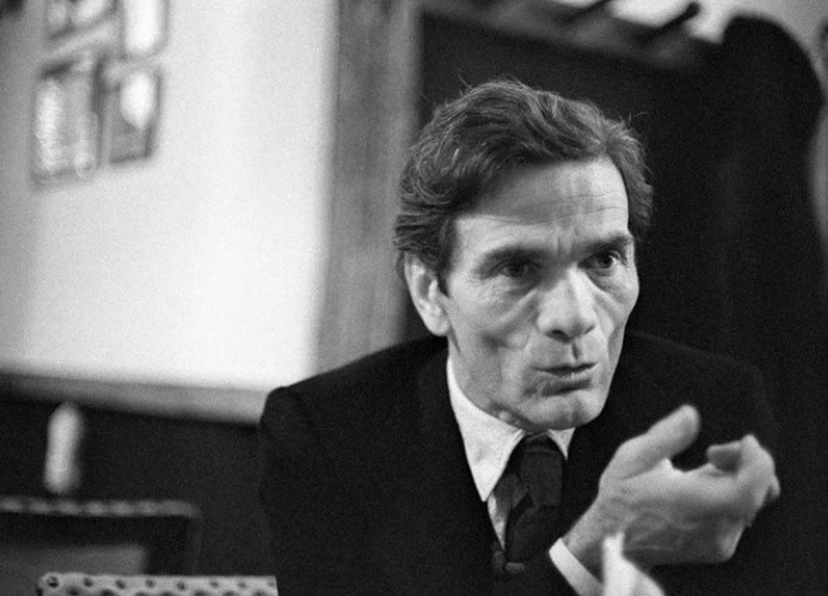 Galleria foto 'Pasolini fu ucciso perché voleva recuperare le pellicole del suo film' - foto 1