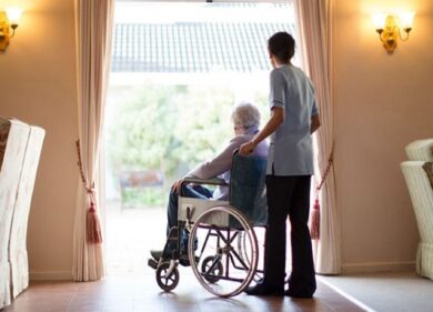 RSA, dalla strage del Covid all’incubo economico. Il report-choc di Uneba