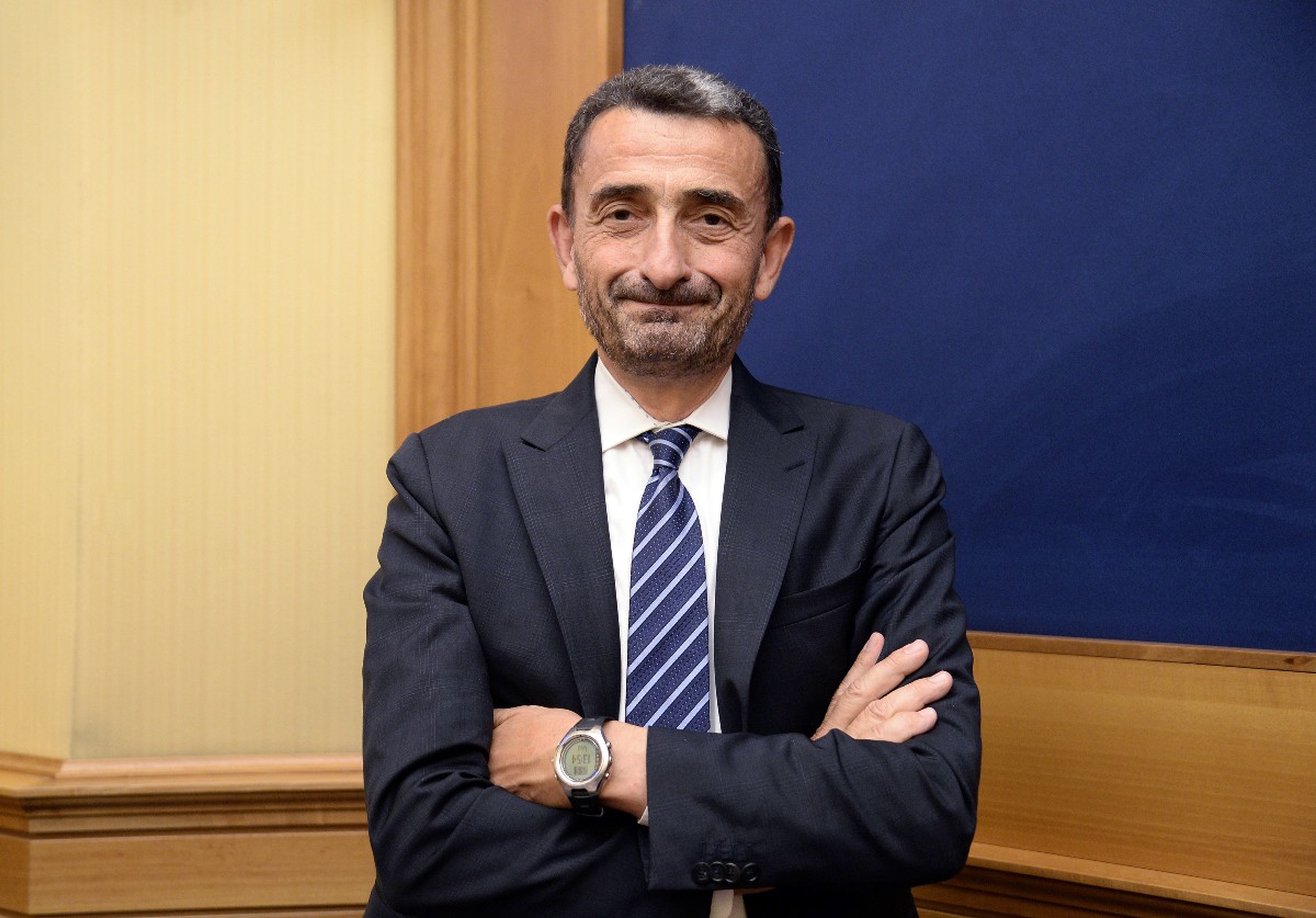 Fusione nucleare, dalle Covid-star ai finti fisici: Tabarelli fa business show Fusione nucleare, dalle Covid-star ai finti fisici: Tabarelli fa business show
