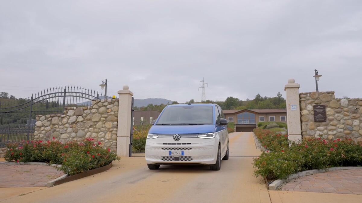 Vinitaly, con Volkswagen al via il nuovo progetto ‘on the road’ Vinitaly, con Volkswagen al via il nuovo progetto ‘on the road’