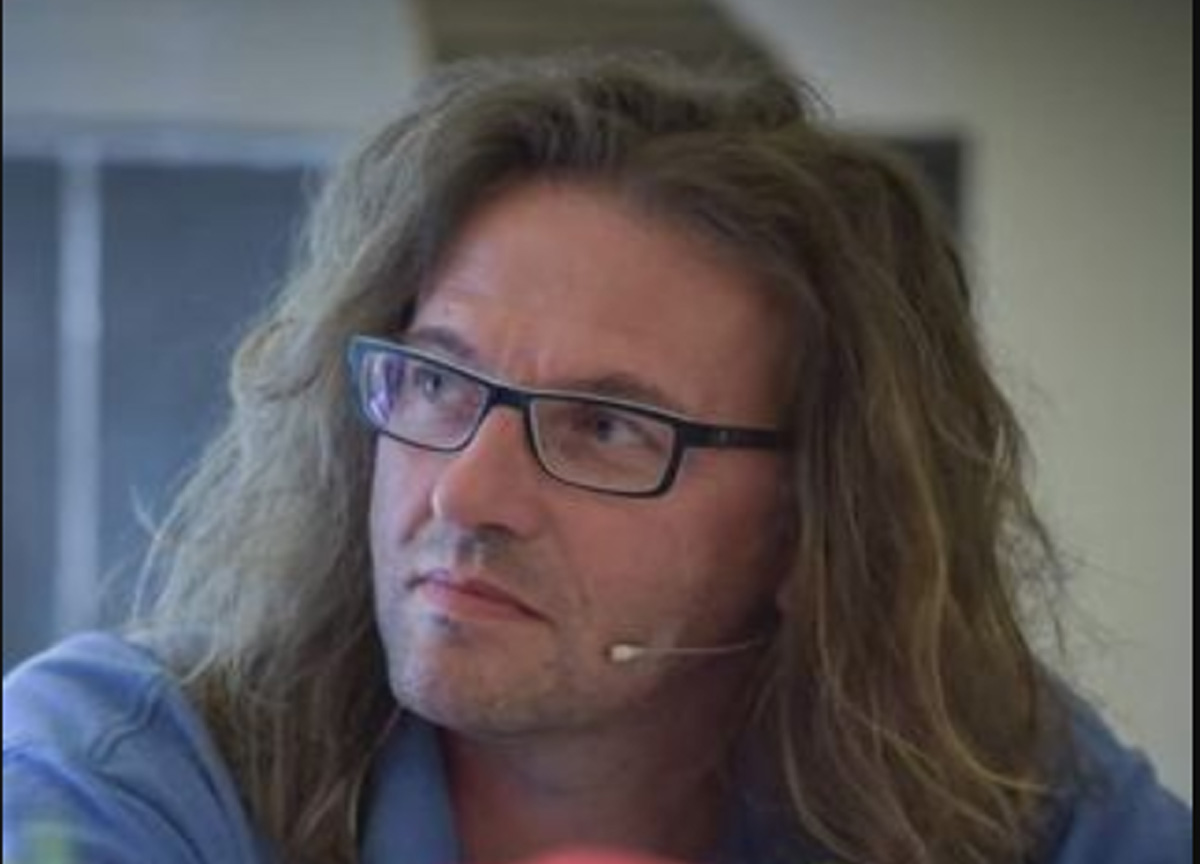Don Luca Favarin sospeso “a divinis”. Non potrà più celebrare la messa Don Luca Favarin sospeso “a divinis”. Non potrà più celebrare la messa