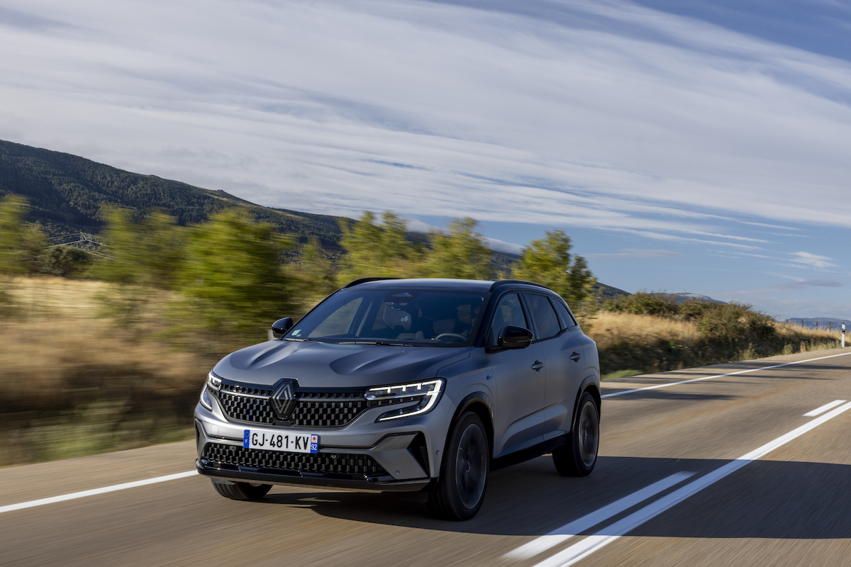 Renault: nuovo Austral la strada è sotto controllo