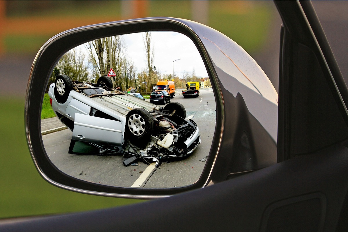 Fiumi di sangue sulle strade, incidente a Torino: 18enne morto carbonizzato Fiumi di sangue sulle strade, incidente a Torino: 18enne morto carbonizzato