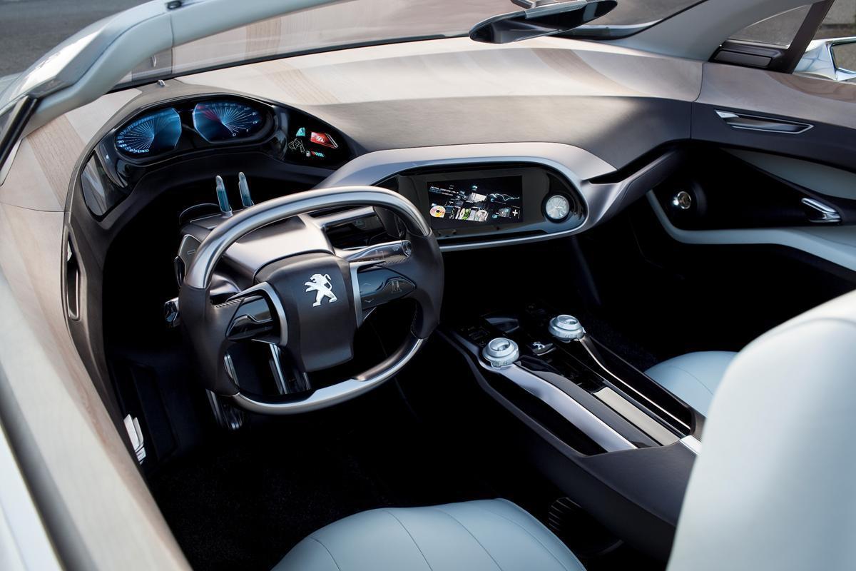 PEUGEOT i-Cockpit compie 10 anni PEUGEOT i-Cockpit compie 10 anni