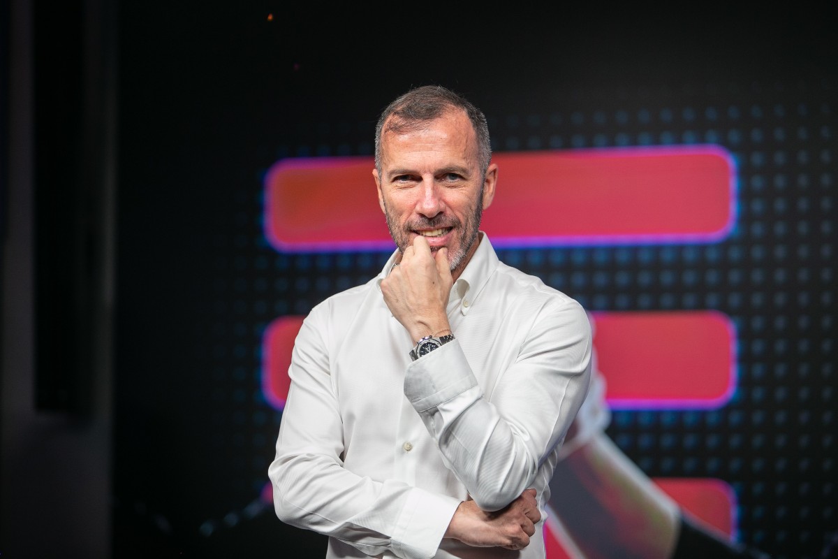 Tim, Labriola: “Siamo tornati leader. Il mercato va verso il consolidamento” Tim, Labriola: “Siamo tornati leader. Il mercato va verso il consolidamento”