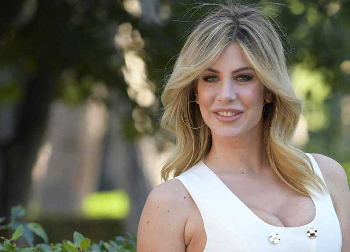 Paola Caruso sparita dai social. Ecco perché: “Mio figlio vittima di…”