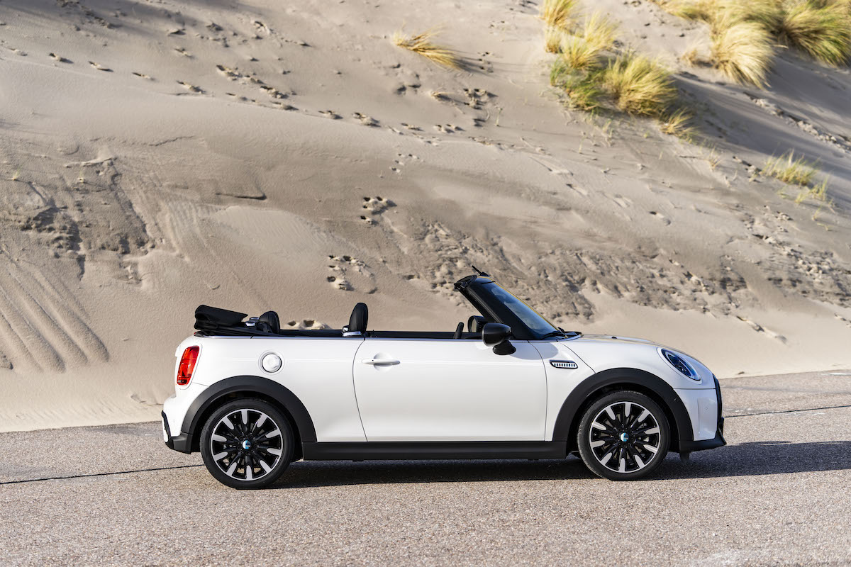 MINI Cabriolet Seaside Edit: trent’anni sulla cresta dell’onda