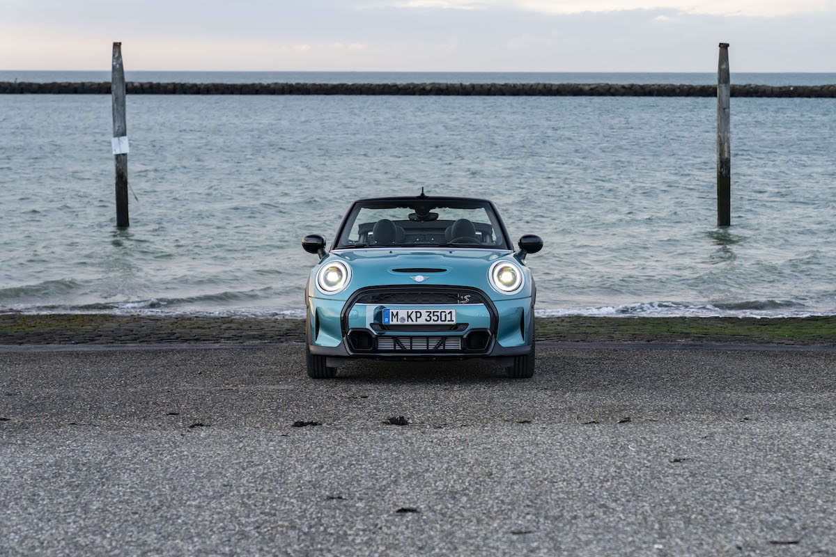 MINI Cabriolet Seaside Edit: trent’anni sulla cresta dell’onda