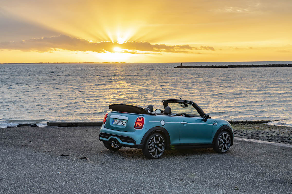 MINI Cabriolet Seaside Edit: trent’anni sulla cresta dell’onda