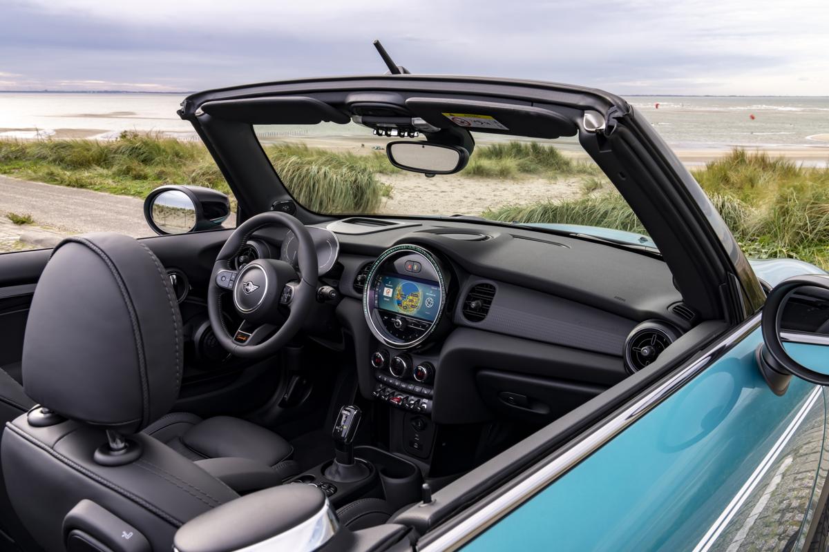 MINI Cabriolet Seaside Edit: trent’anni sulla cresta dell’onda