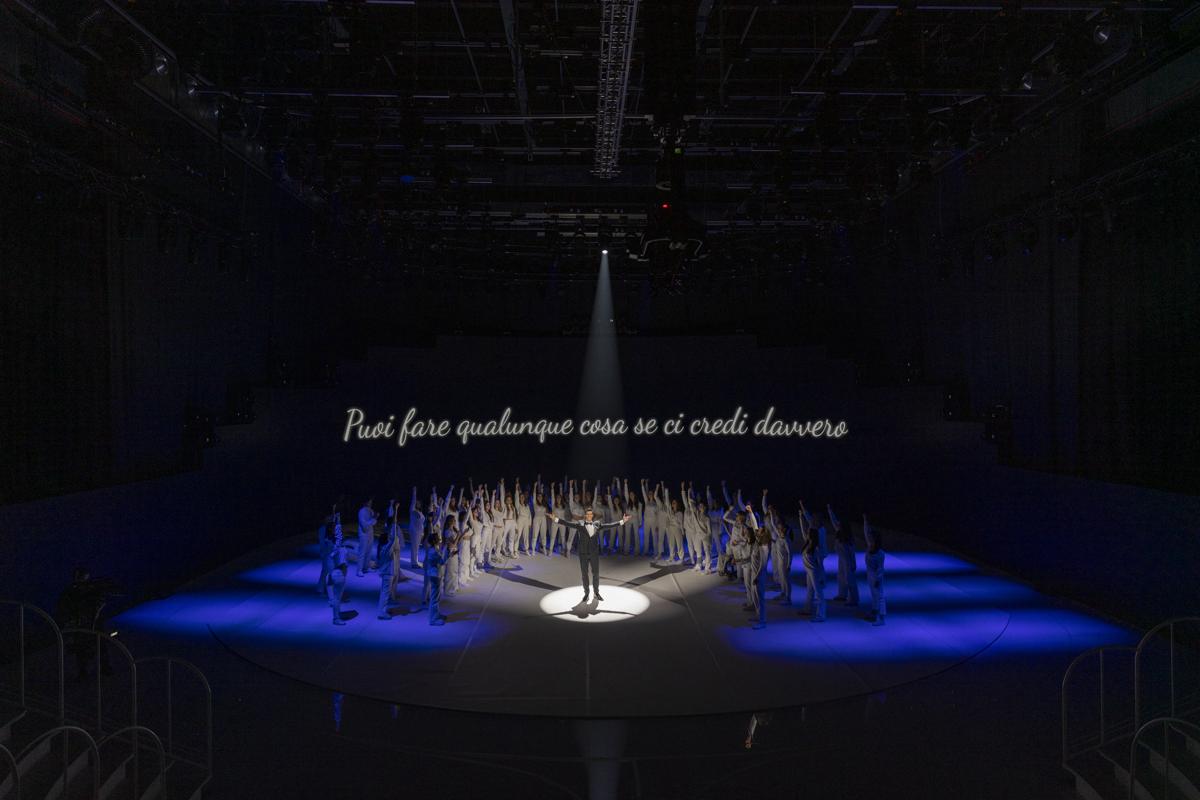 Danza con Me, Roberto Bolle: “Col mio avatar ballo la breakdance. Un desiderio? Chiedo al governo Meloni che…” Danza con Me, Roberto Bolle: “Col mio avatar ballo la breakdance. Un desiderio? Chiedo al governo Meloni che…”