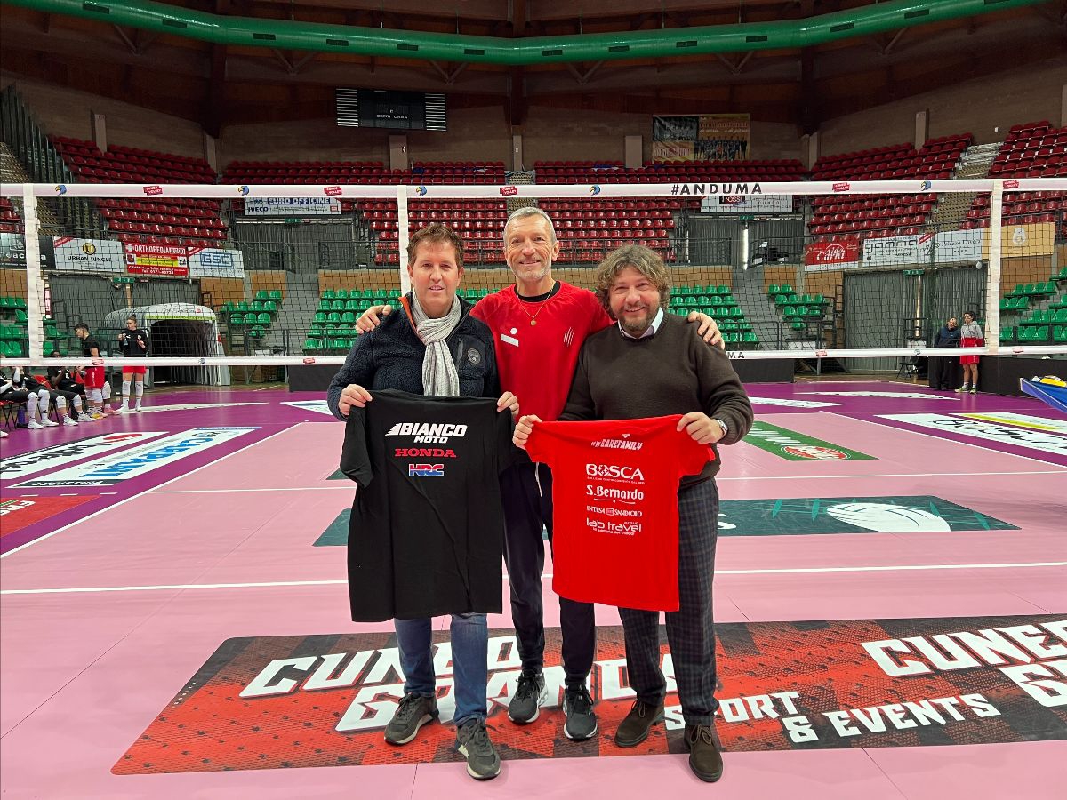 Cuneo Granda Volley si mobilita per il Natale dell’Associazione Down