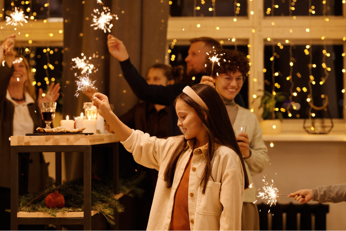 I bambini non sanno che non esistono linee perfette, il Natale però è loro I bambini non sanno che non esistono linee perfette, il Natale però è loro