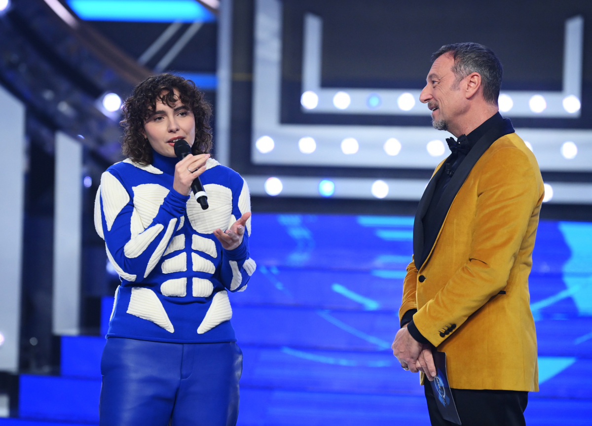 Falsi Green Pass, nei guai Madame e Giorgi. La cantante ora rischia Sanremo Falsi Green Pass, nei guai Madame e Giorgi. La cantante ora rischia Sanremo