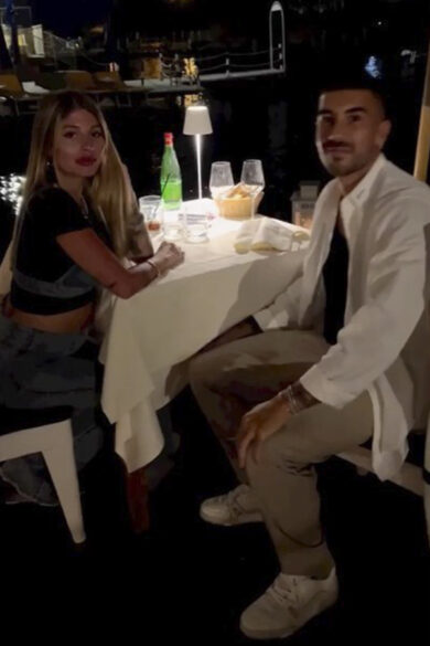 Bufera social contro Chiara Nasti: il figlio ha un peluche da 650 euro