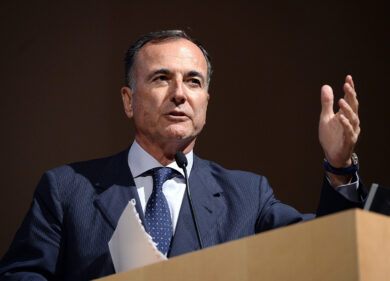 Addio a Franco Frattini, la sua ascesa non per obbedienza a Berlusconi