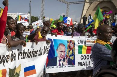 Russia, Putin rafforza la sua influenza in Africa usando armi e Gruppo Wagner