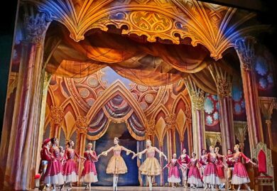 “Il lago dei cigni” incanta il Teatro Rossini di Civitanova Marche