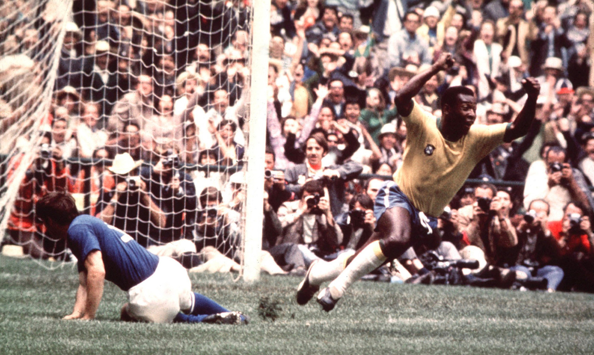 E’ morto “O’ Rey” Pelè: rivedi la sua mitica rovesciata e i suoi gol più belli