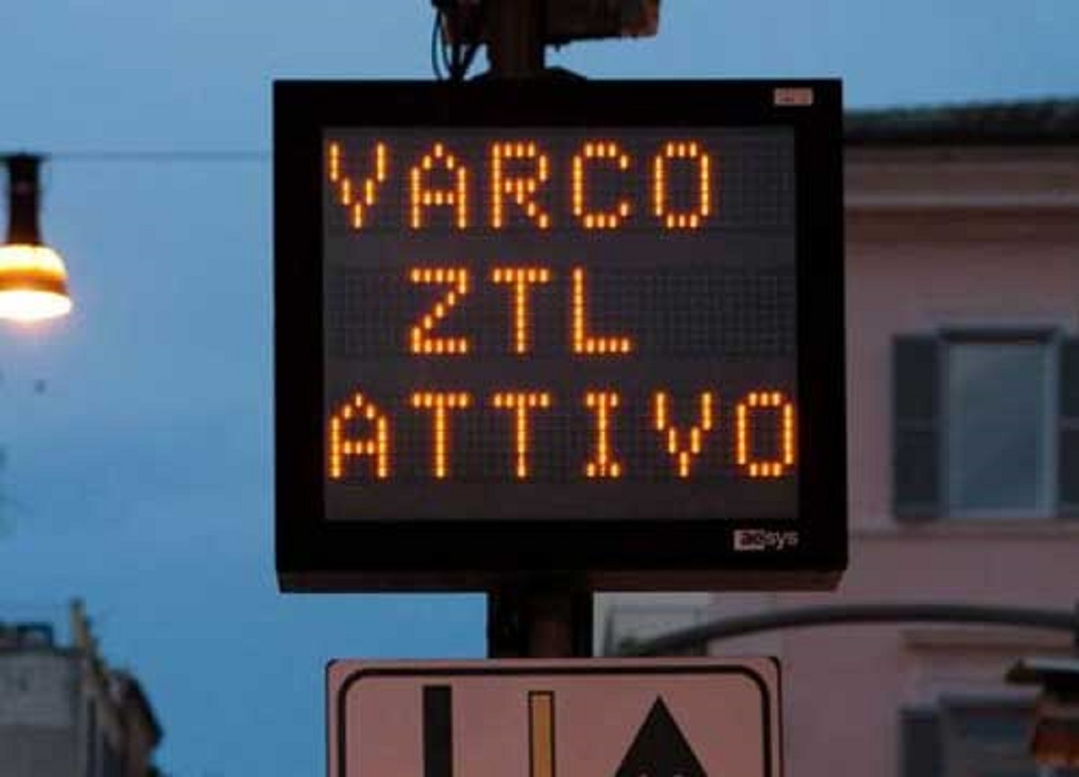 Capodanno coprifuoco a Roma: il Centro storico chiuso con Ztl per 36 ore