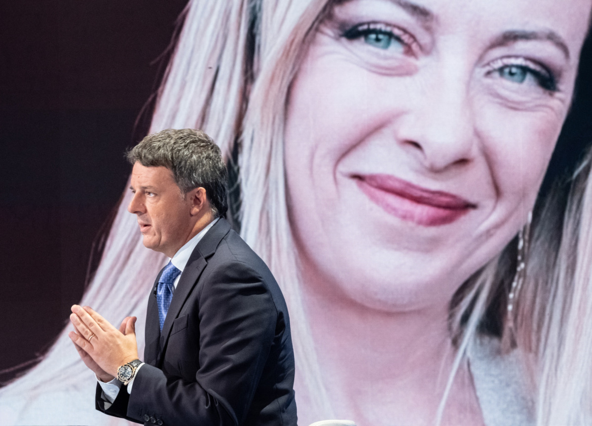 Meloni, il “presidenzialismo” con l’aiuto di Renzi-Calenda. Il piano segreto