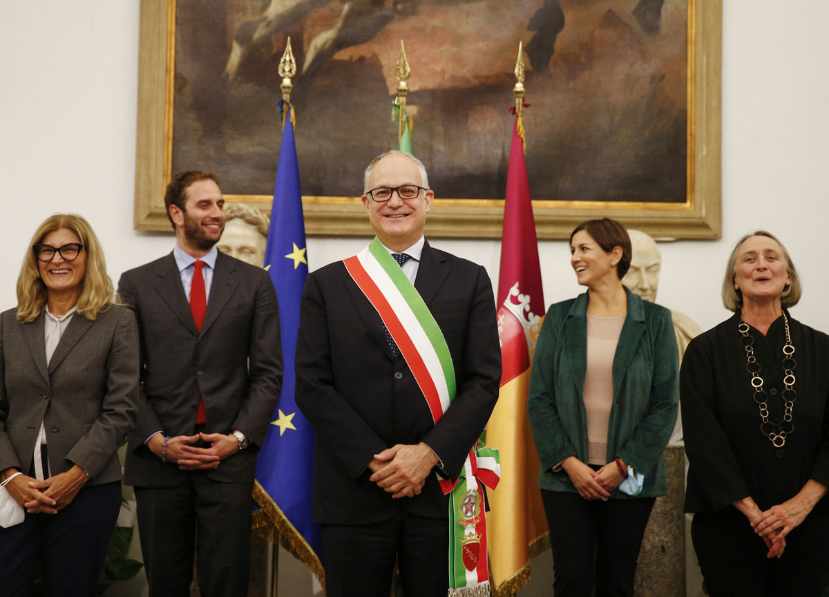 Roma, la pagella 2022 per la Giunta Gualtieri: luci e ombre, troppe ombre Roma, la pagella 2022 per la Giunta Gualtieri: luci e ombre, troppe ombre