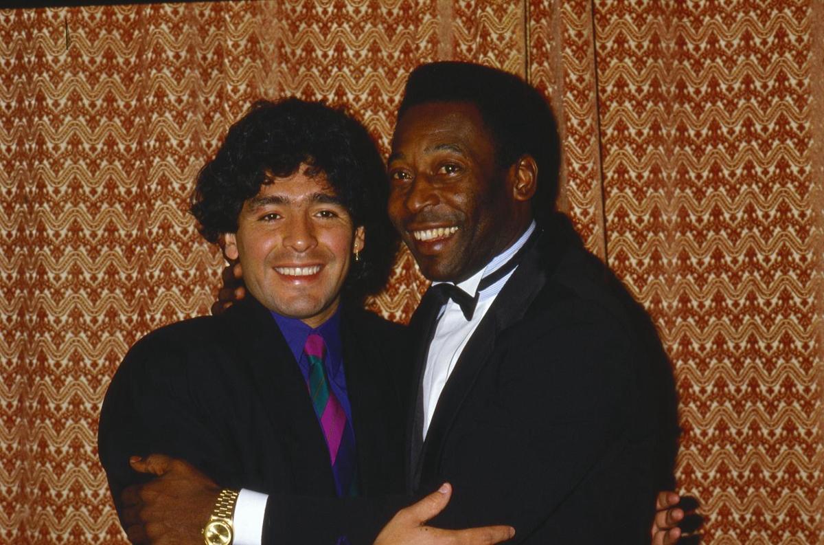 Pelé, tre giorni di lutto in Brasile. Riva: “Veniamo tutti dopo lui e Diego” Pelé, tre giorni di lutto in Brasile. Riva: “Veniamo tutti dopo lui e Diego”