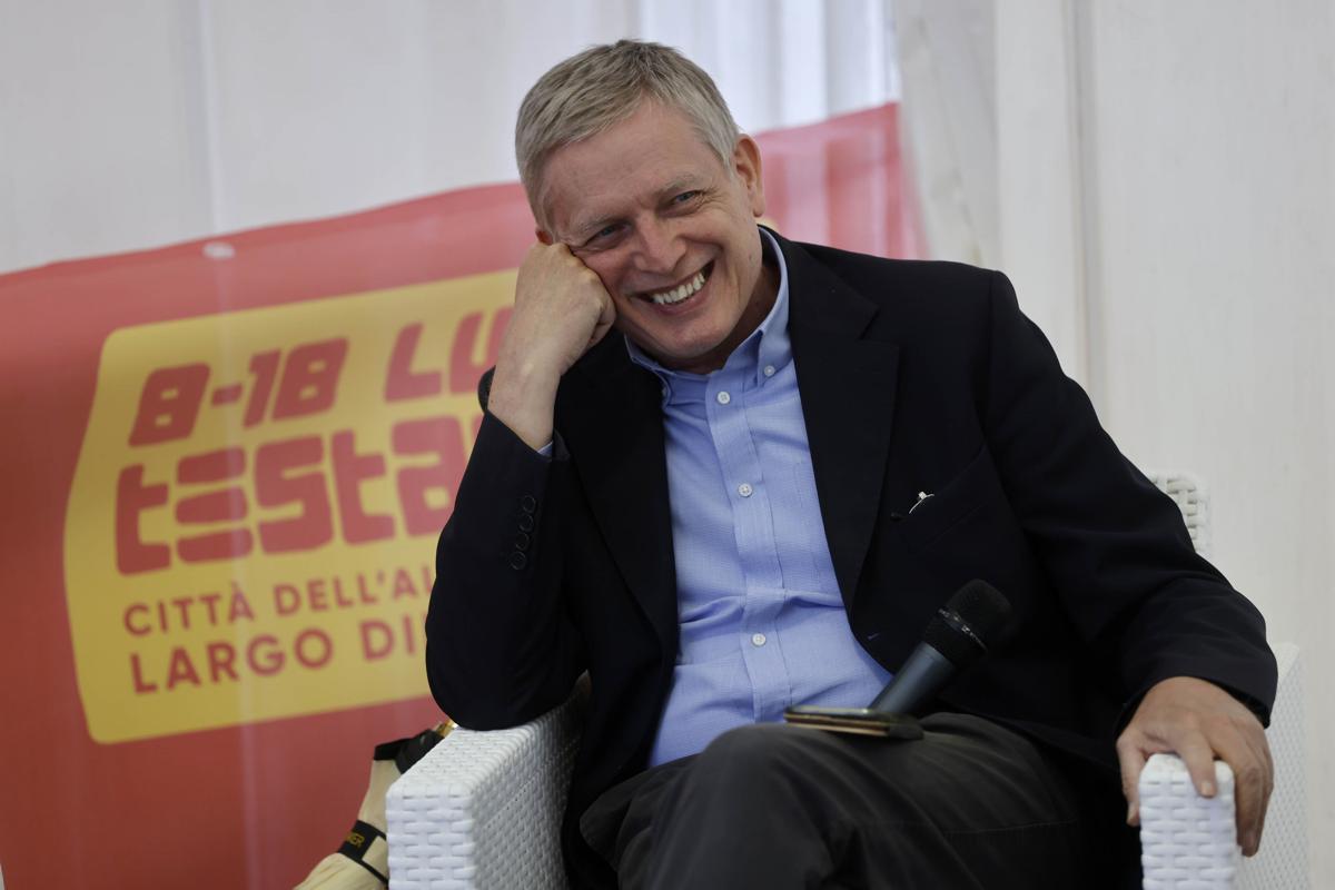 Pd, Cuperlo: “4 candidati di sinistra. Il mio atto di lealtà, senza correnti” Pd, Cuperlo: “4 candidati di sinistra. Il mio atto di lealtà, senza correnti”