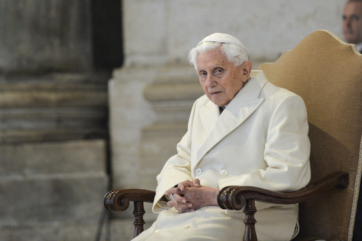 Papa Francesco e le dimissioni. La morte di Ratzinger adesso cambia le cose Papa Francesco e le dimissioni. La morte di Ratzinger adesso cambia le cose