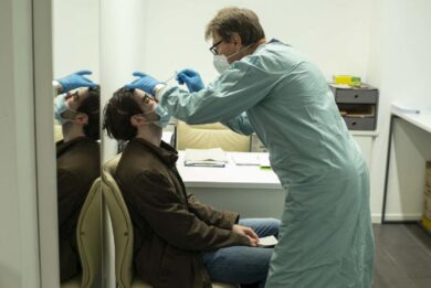 Vaccini gratis alla Cina, l’offerta Ue. Ma arriva il secco “no” di Pechino