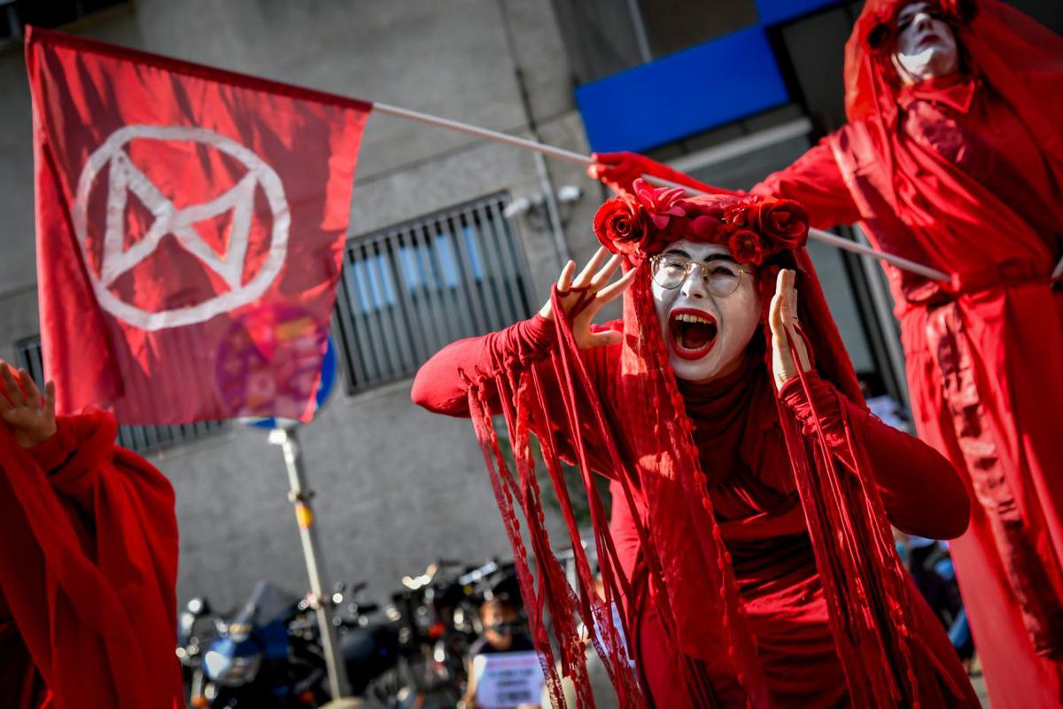 Extinction Rebellion come Ultima Generazione: “Vedrete altre azioni eclatanti”