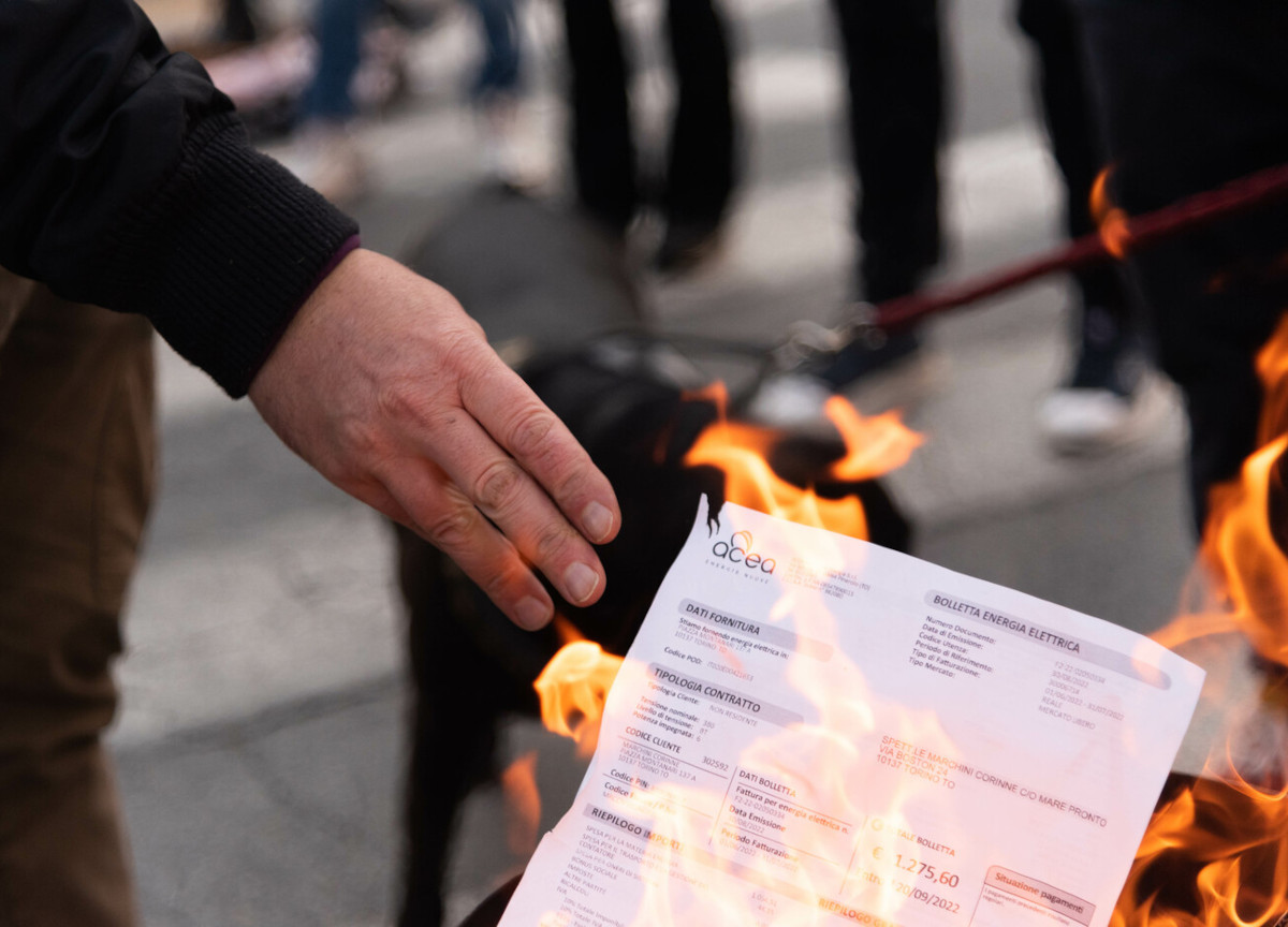 Crisi, 2,2mln di “poveri energetici”. L’Authority: “Prezzi? Decisivo il clima” Crisi, 2,2mln di “poveri energetici”. L’Authority: “Prezzi? Decisivo il clima”